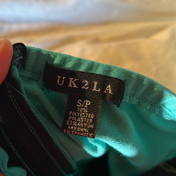 2010s Peplum Top - Picture 3 of 4